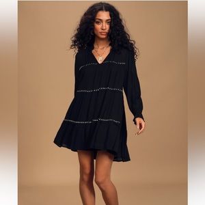 Make some waves Black tiered long sleeve swing dress from lulus size medium